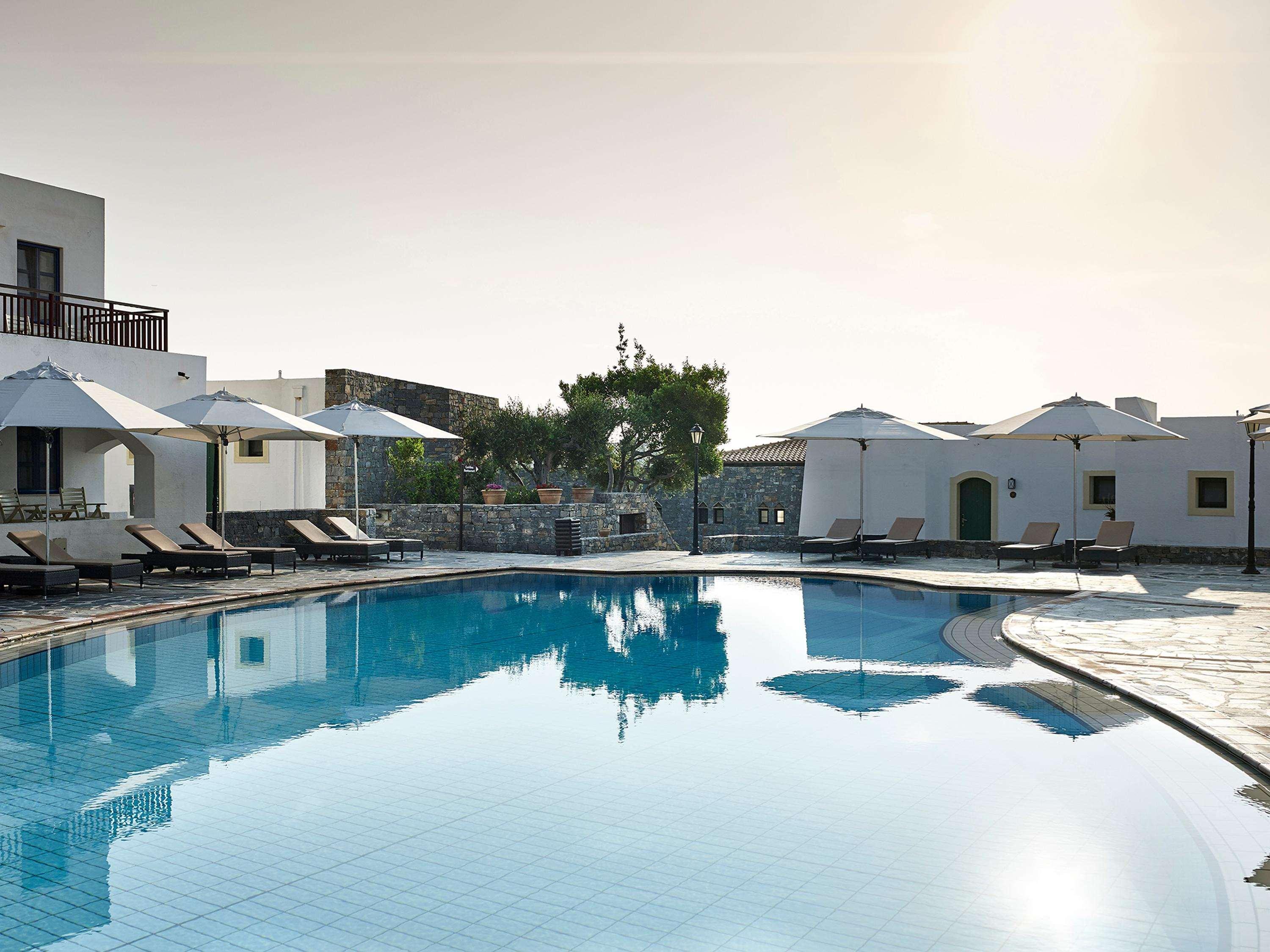 Creta Maris Resort Hersonissos  Esterno foto The Village Resort