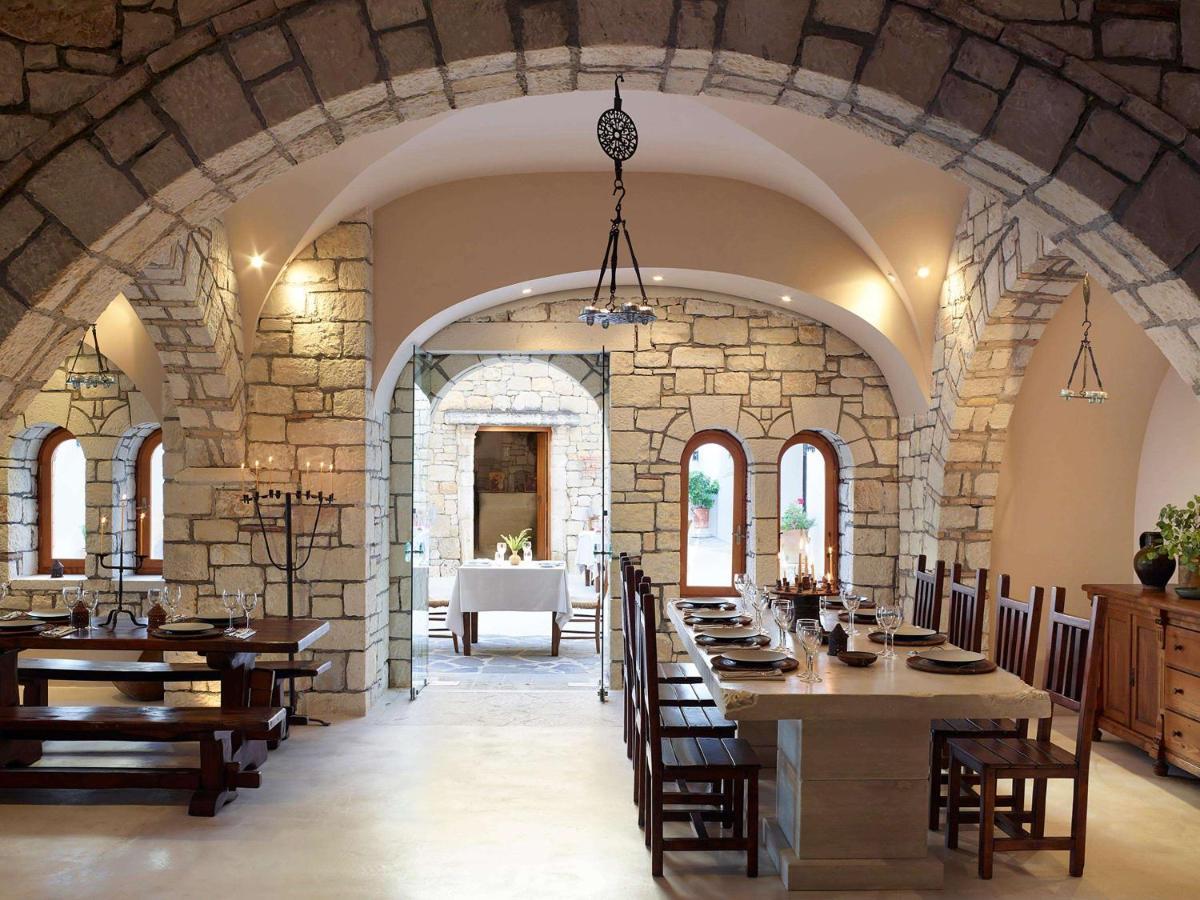 Creta Maris Resort Hersonissos  Esterno foto The restaurant