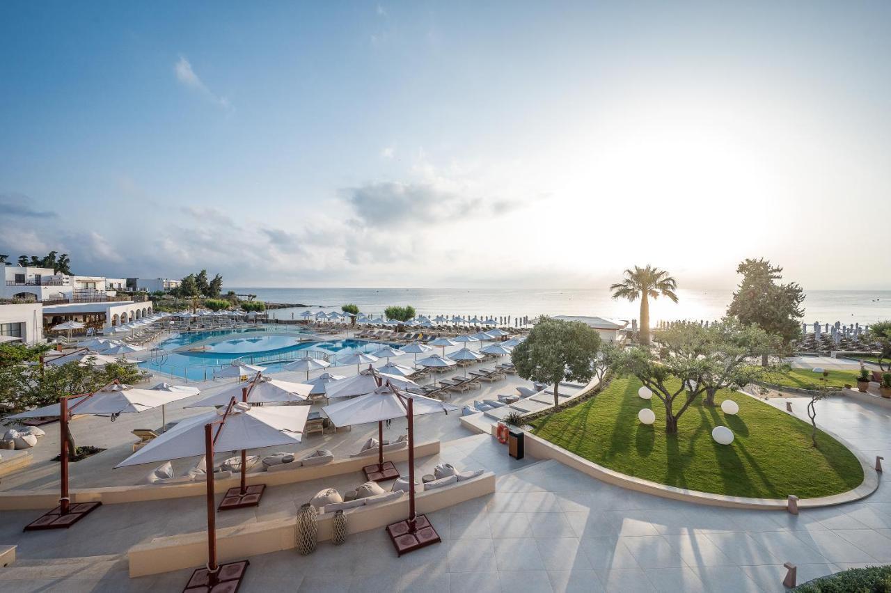 Creta Maris Resort Hersonissos  Esterno foto The resort's main pool