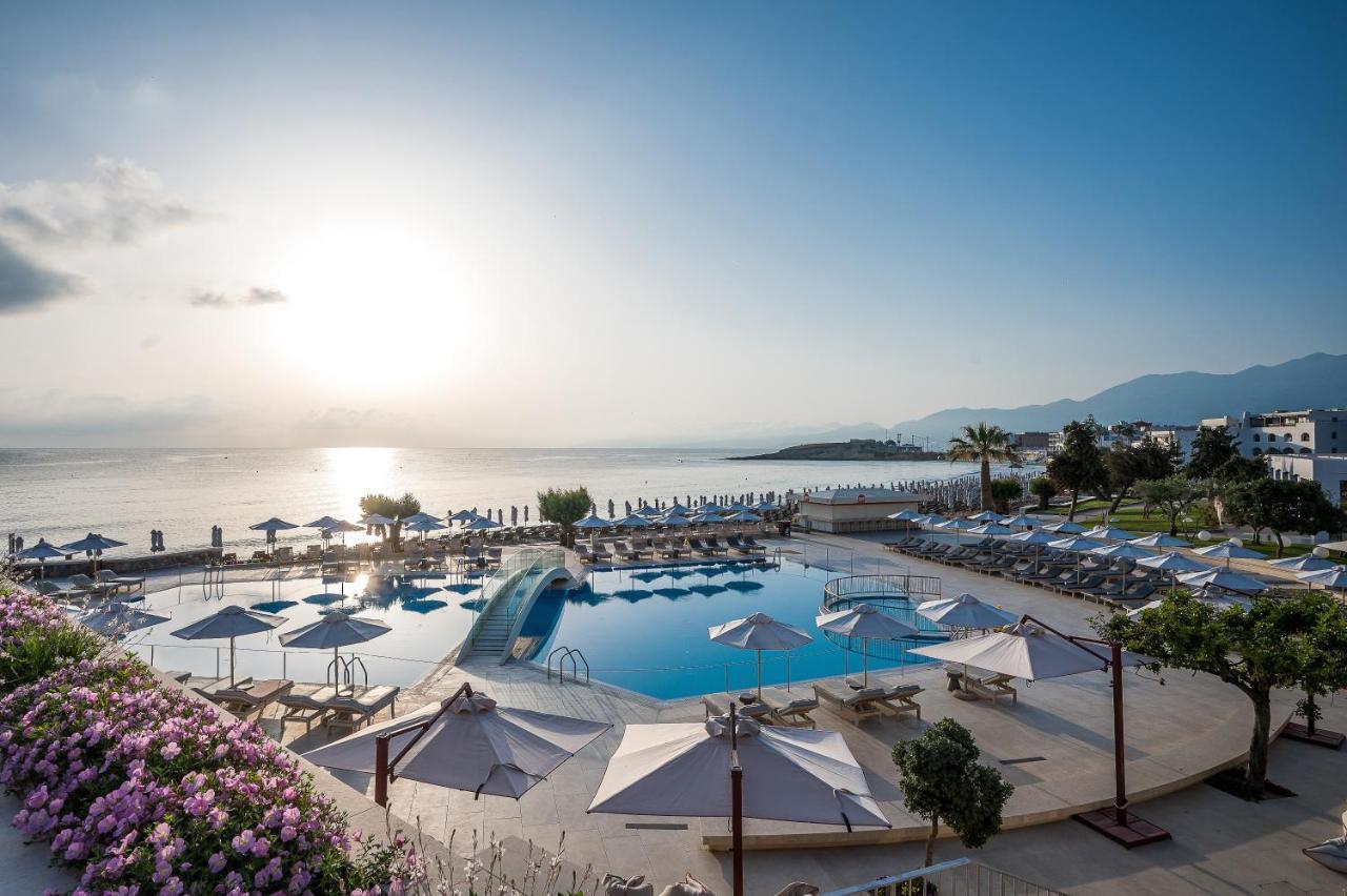 Creta Maris Resort Hersonissos  Esterno foto The resort's main pool