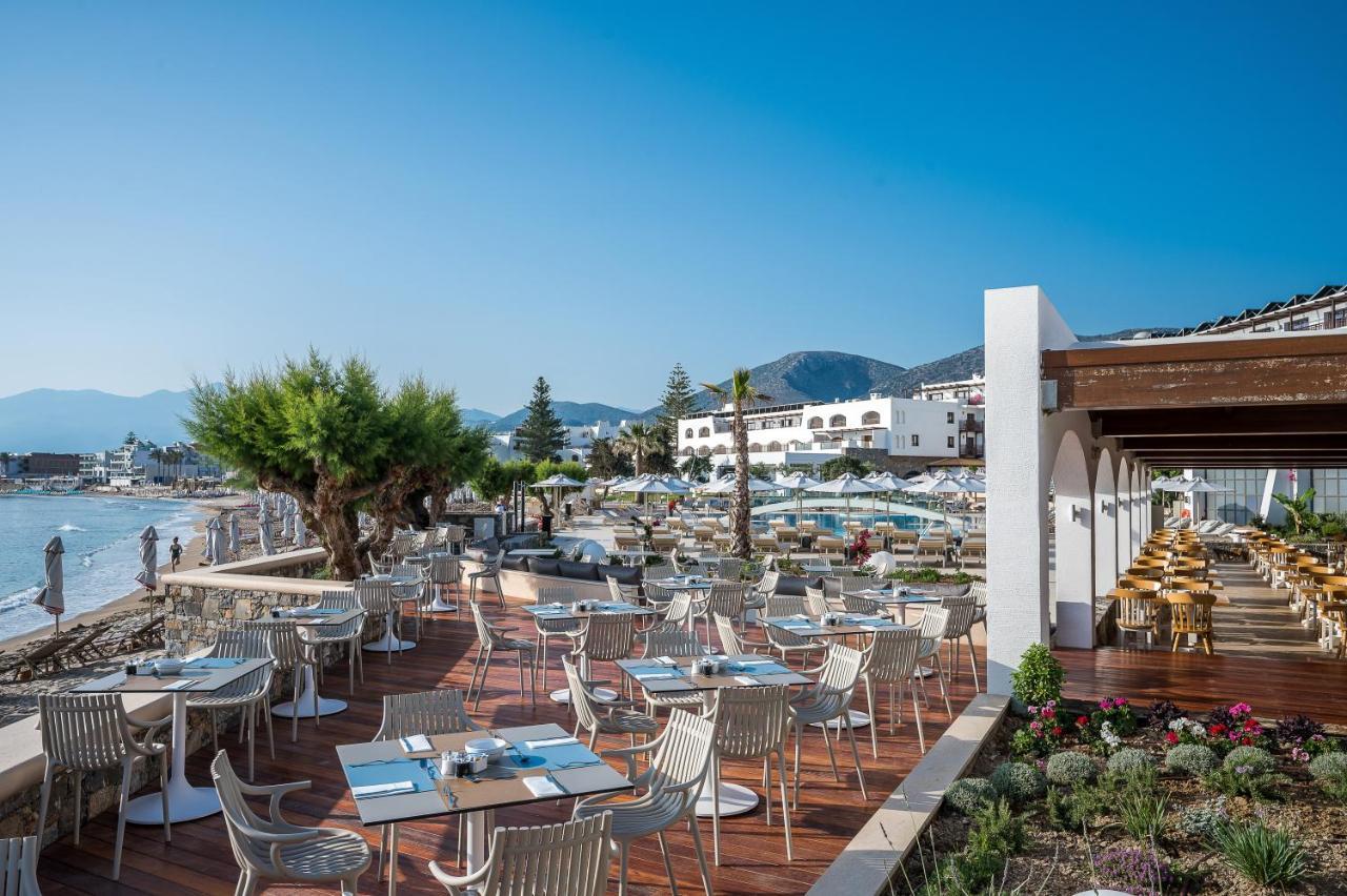 Creta Maris Resort Hersonissos  Esterno foto The restaurant at the hotel