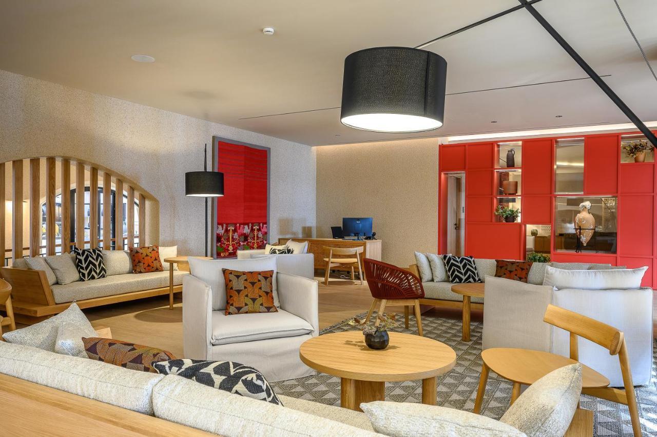 Creta Maris Resort Hersonissos  Esterno foto The lounge at the airport